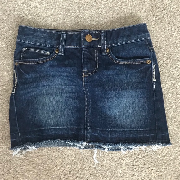 Old Navy Other - Girls old navy 5 pocket jean skirt size 7